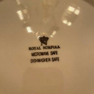 Royal Norfolk Dinner Dish